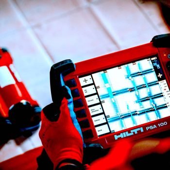 Exemple de diagnostics de structure acier et béton au ferroscan et de l'ecran sur lesquelles les résultats de l'analyse sont pris